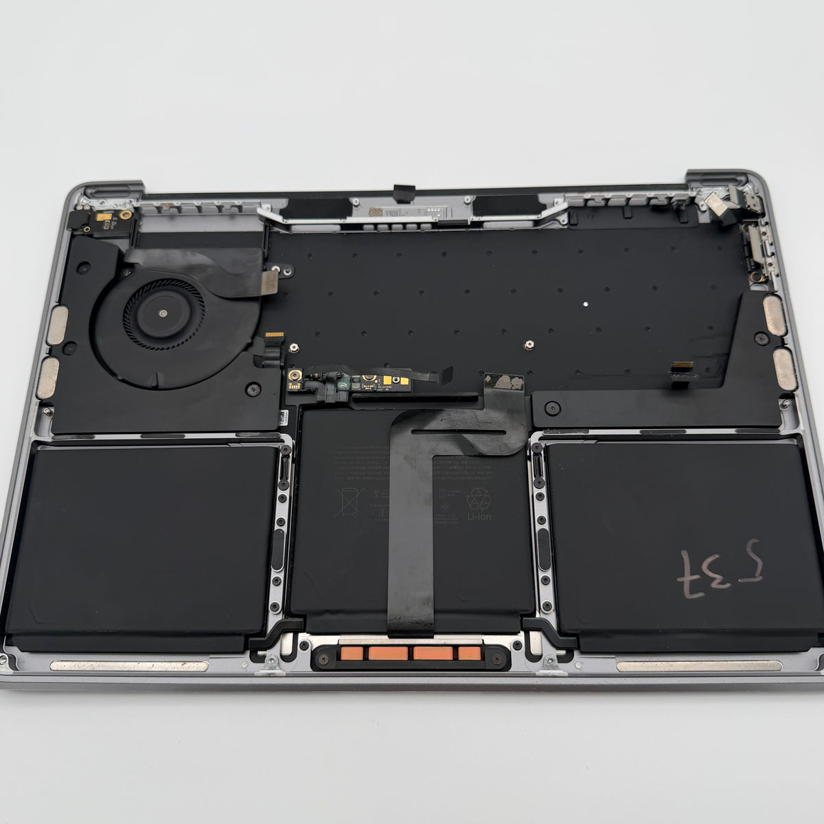 A2159 Complete Topcase Space Grey 537 Cycles QWERTY