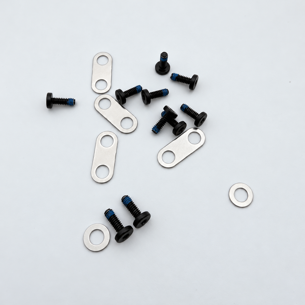trackpad schroeven & bevestigingsplaatjes MacBook Pro 14'' M3 Pro A2992
