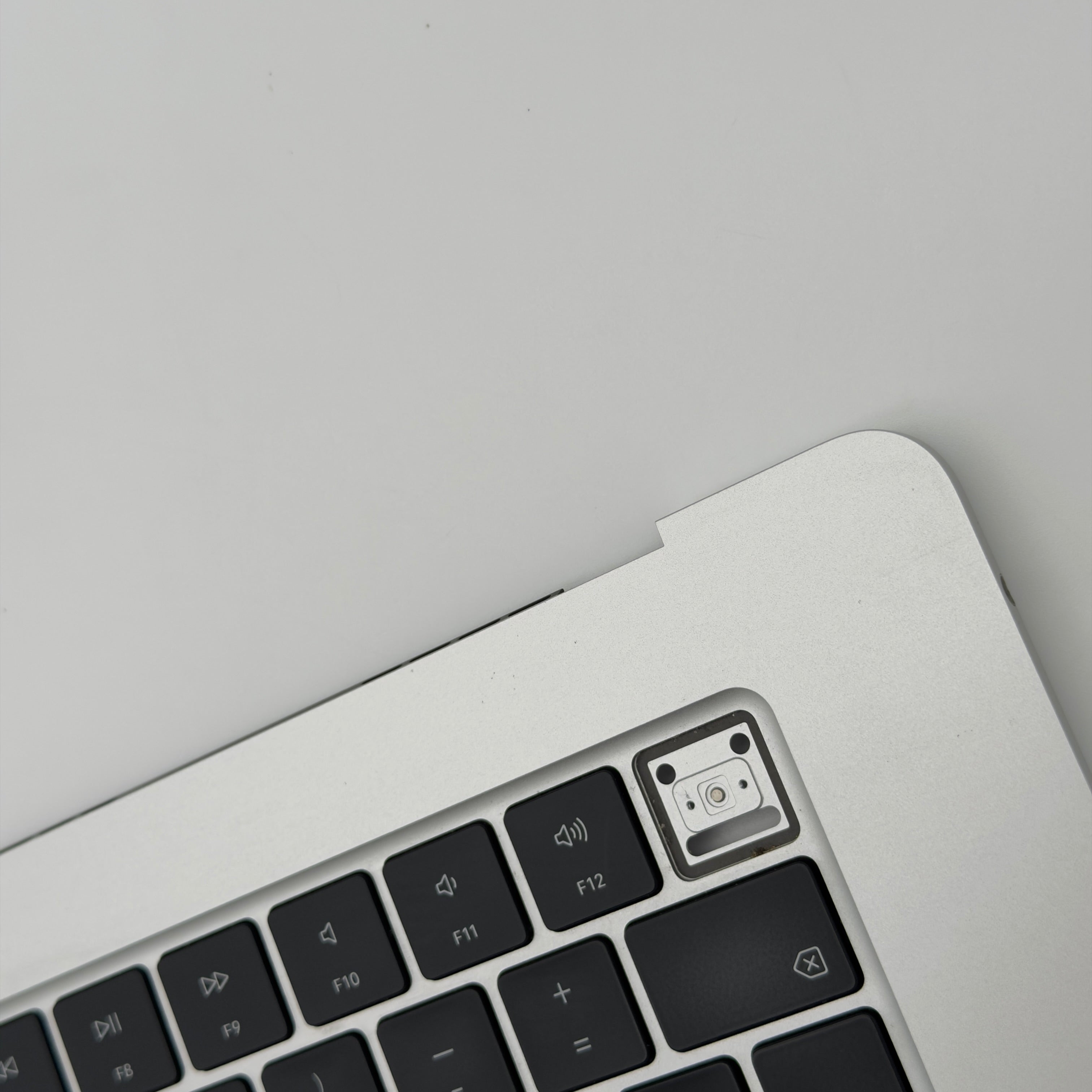 Volledige topcase toetsenbord macbook air m2 15” silver A2941