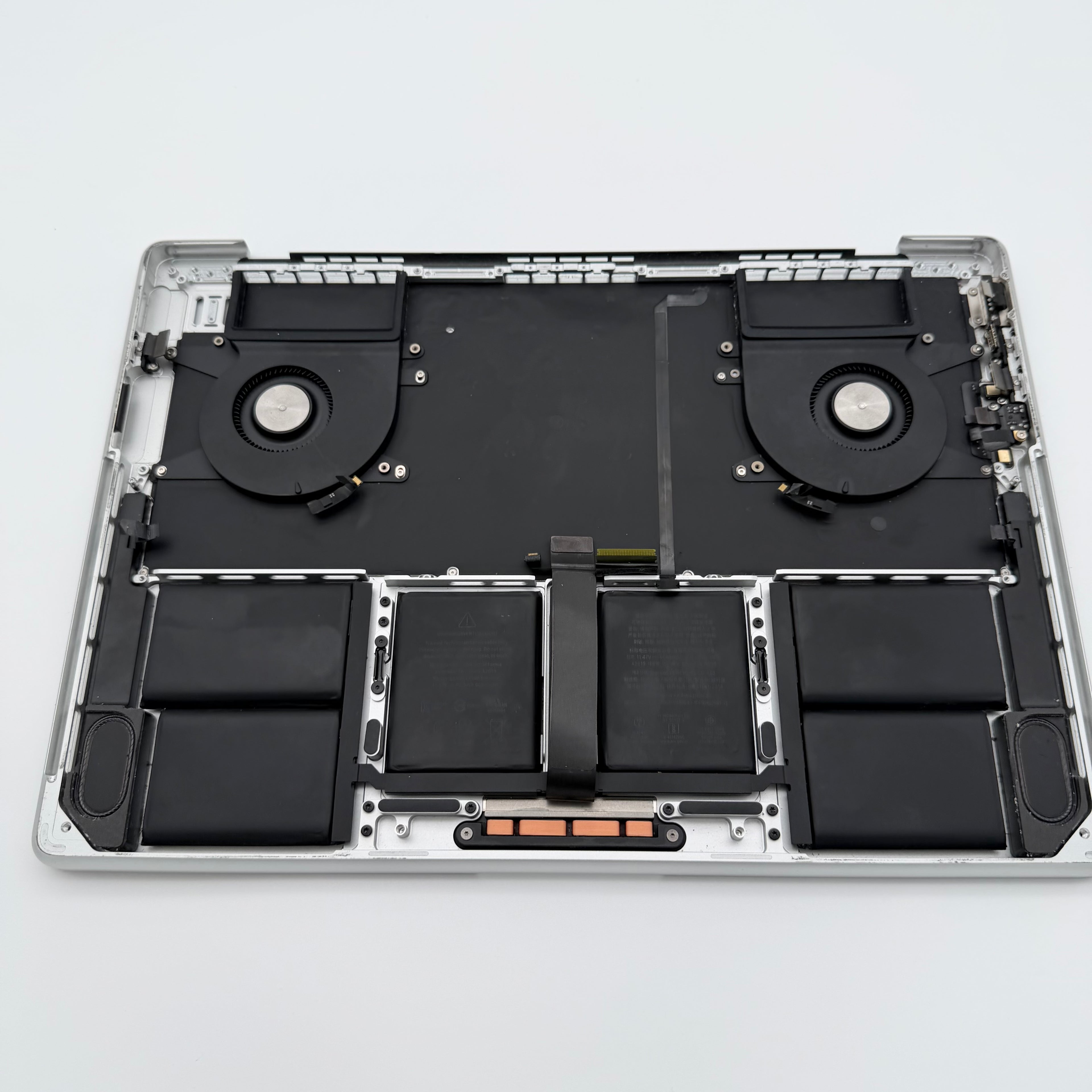 Complete topcase keyboard Macbook pro M2 14” A2779 silver (350 Cycles)