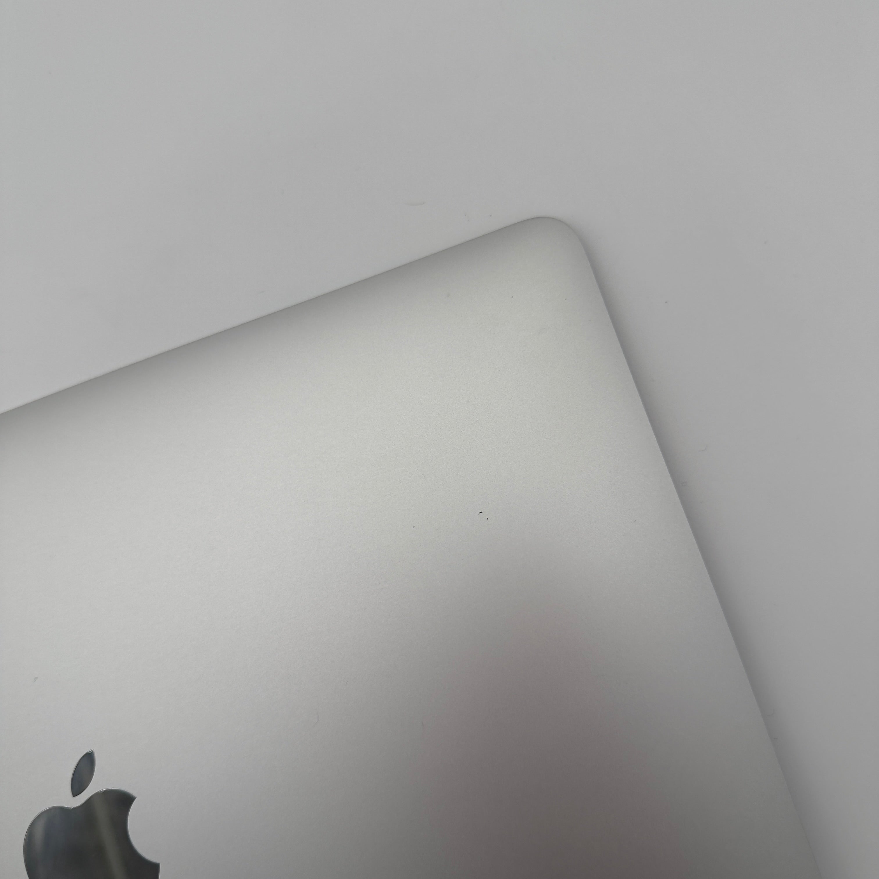 Origineel Display beeldscherm MacBook Pro M1 13” A2338 silver