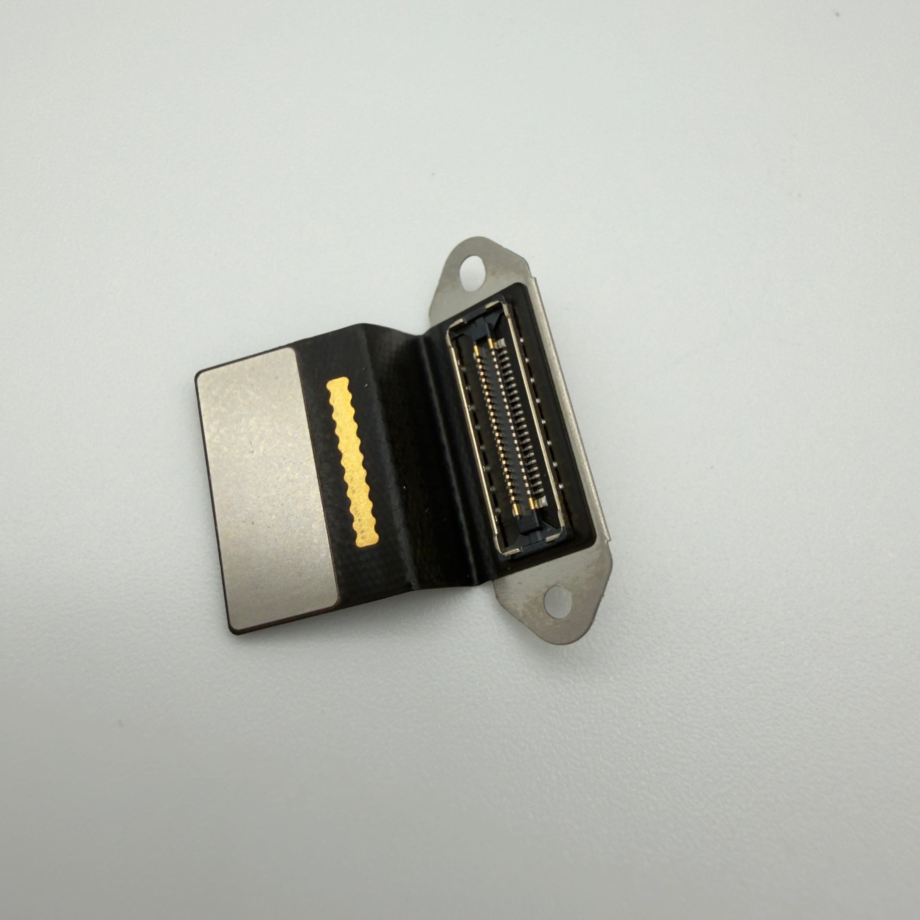 Display connector A2337 MacBook Air M1